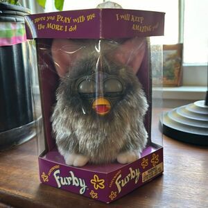Vintage Rare 1998 Original FURBY Model 70-800 Tiger Electronics in Box